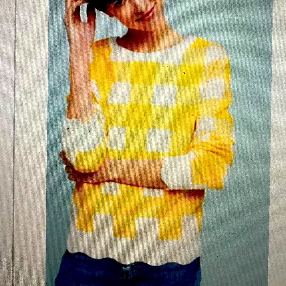 NWOT Soft Anthropologie Yellow & White scalloped